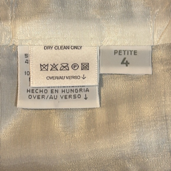 Liz Claiborne Petite Collection Linen Blend Lined Women’s 4P Button Up Blazer - Picture 7 of 8